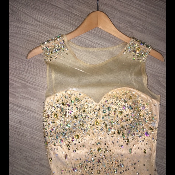 ✨Gorgeous Embelished Dress - Picture 2 of 8